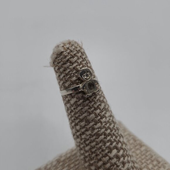 Size 3.75 Sterling Silver Odd Small Child Glass Gem Ring A3794 - Picture 2 of 7